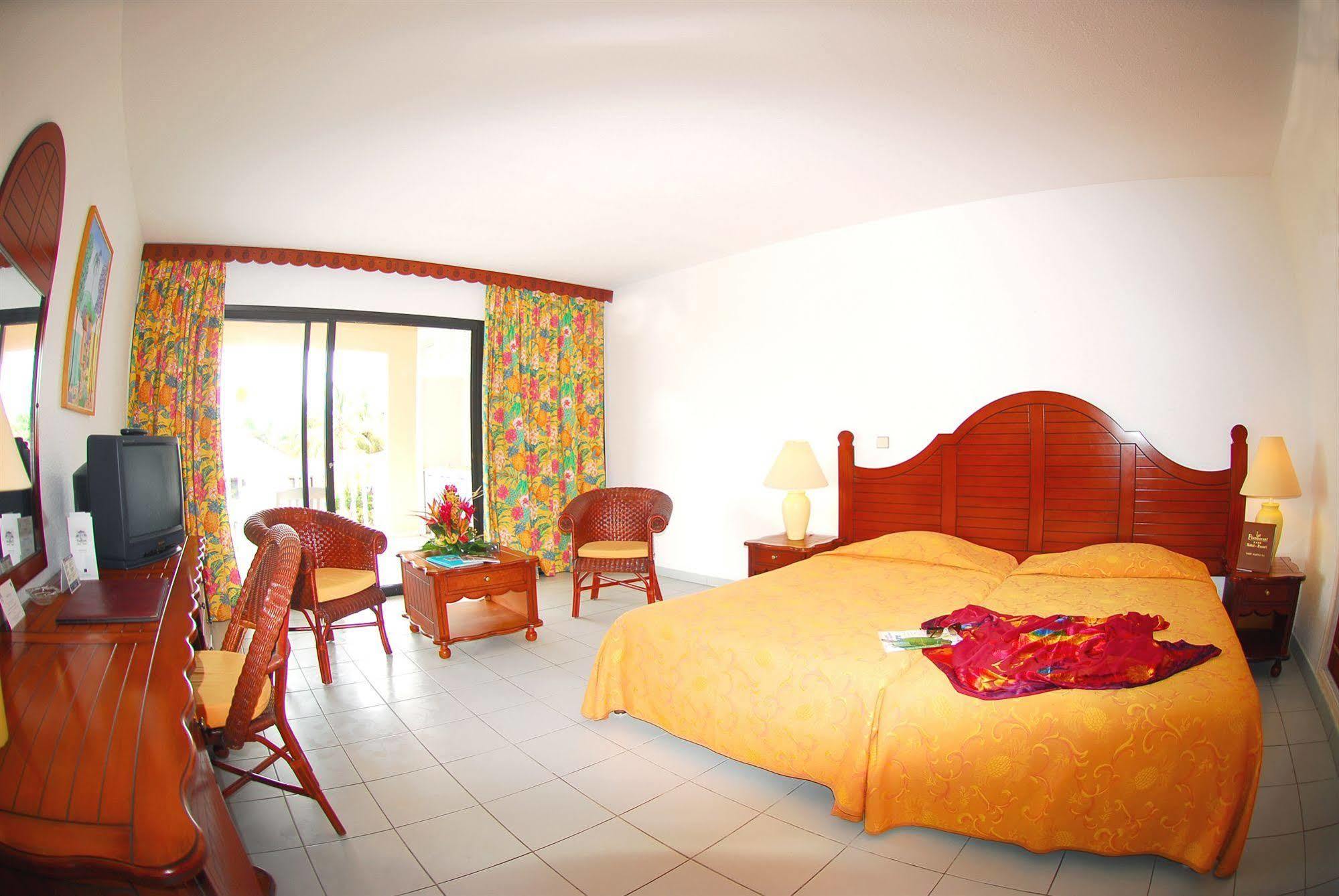 Le Flamboyant- Le Village Baie Nettle Ruang foto